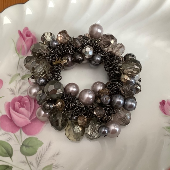 Necklace, bracelet and earrings set - Picture 5 of 10